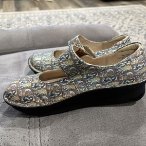 Alegria Paloma Love You Mucha Shoes Women Size EU 37 US 7-7. 5 Leather Loop&hook